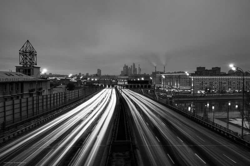 москва, город, движение, трассеры, ND, чб городские виды фото превью