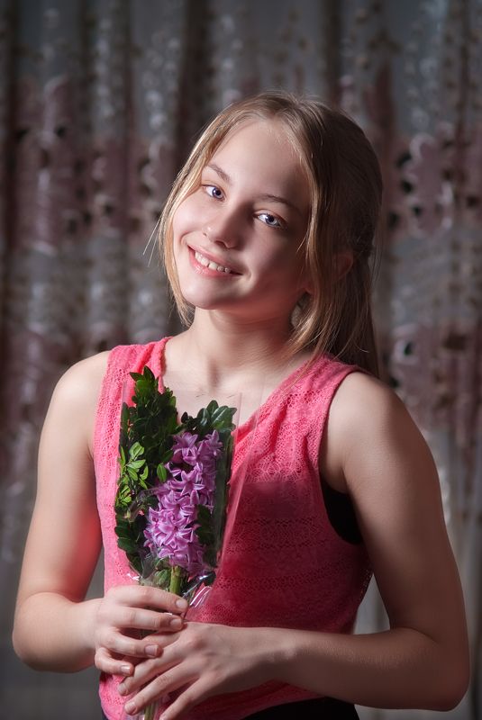 букет, девочка, поздравление, праздник, улыбка, цветы Букет фото превью