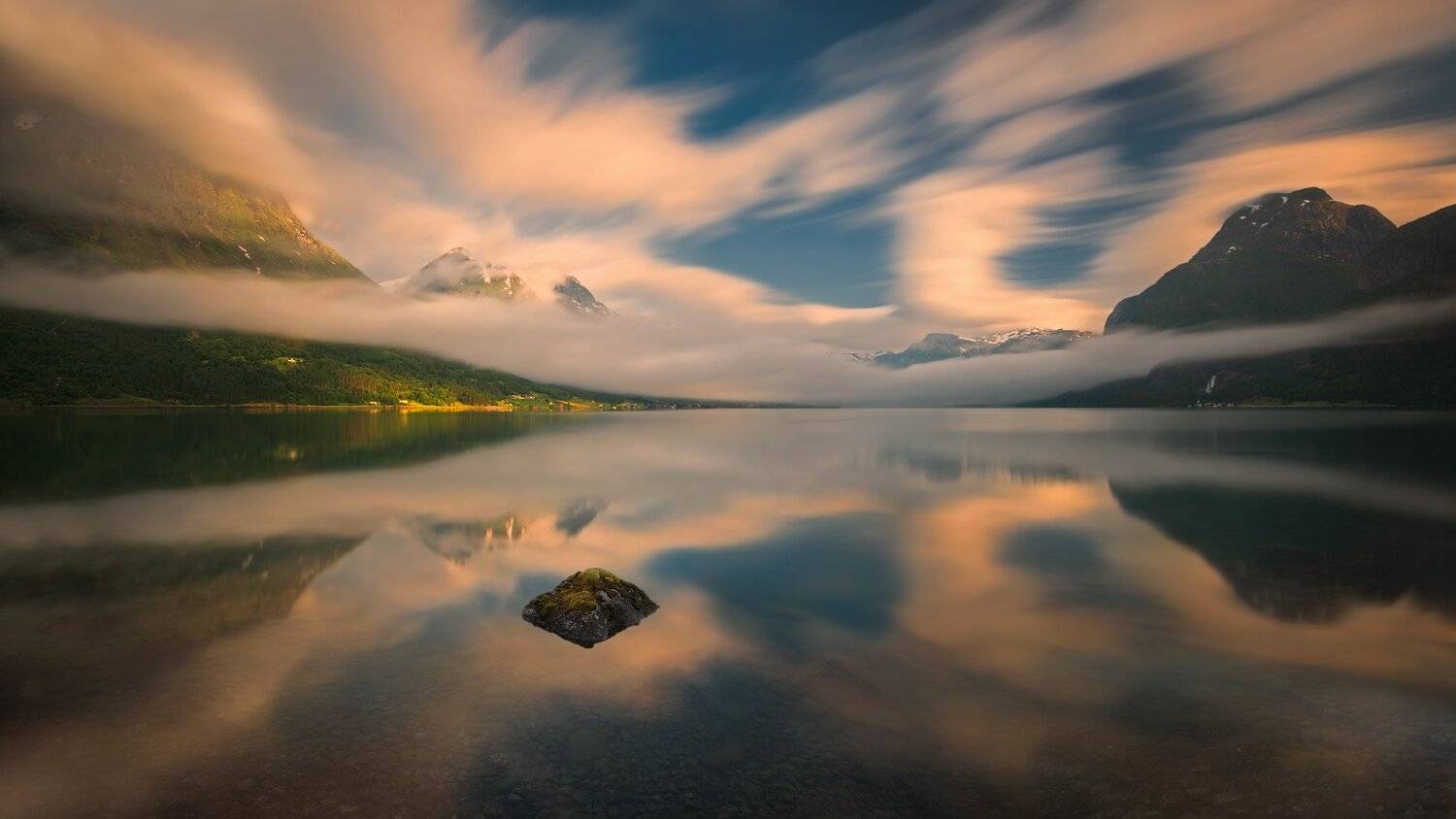 Landscaped Paradise.... Автор: Pawel Kucharski , Pawel Kucharski