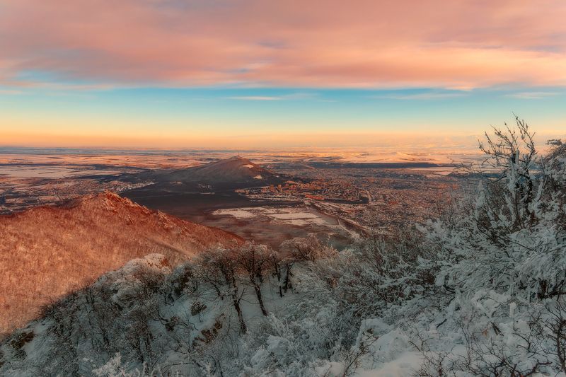 бештау,пейзаж,гора,кмв, пятигорск,машук,зима,природа,склон горы Февральский пастельный закат фото превью