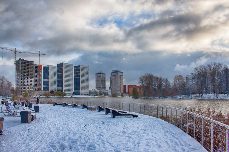 Первый снег в Пушкино. фото превью