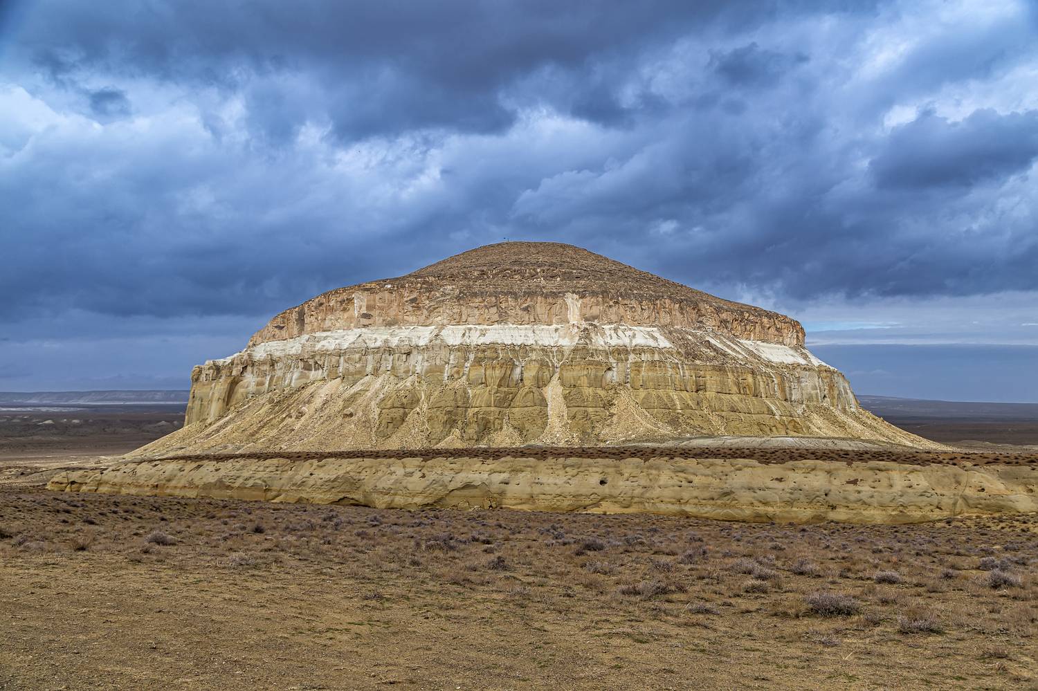 Айракты, Бозжира, Кокосем, Кокесем, Казахстан, Мангистау, Каньон, Тузбаир, отражение, Клыки, Корабль, Бокты, Лензбол, Арка, Закат, рассвет, день, пейзаж, долина шаров, яйца динозавров, Шергала, Тетис, Тирамису, Устюрт, Национальный парк, нацпарк, тучи, об, Евгений Бондарь