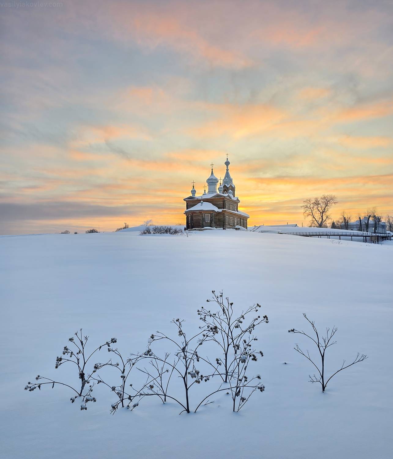 пе, Василий Яковлев