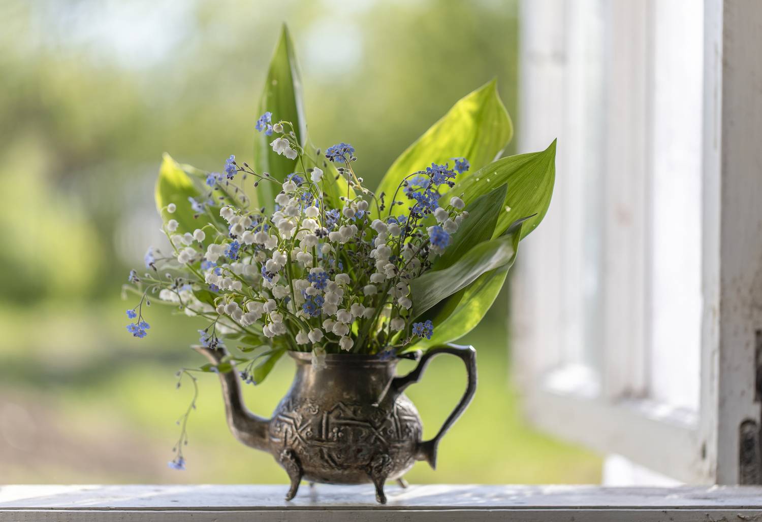 натюрморт, окно, ландыши, незабудки, Татьяна Феденкова