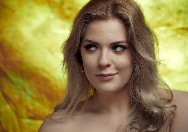 E B фото превью