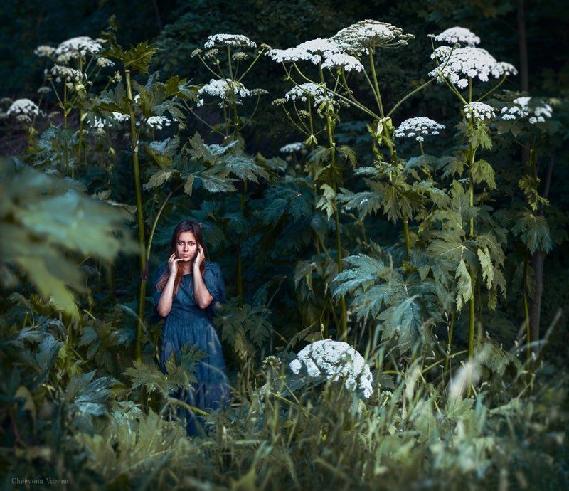 девушка, чветы, растения, природа Дюймовочка фото превью