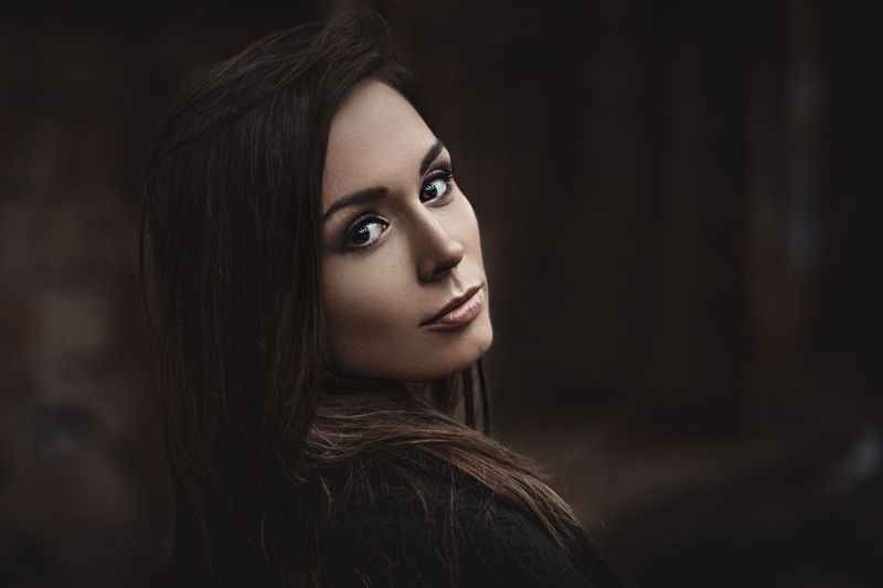 Color, Headshot, Inspiration, Mood, Portrait, Woman Look at me фото превью