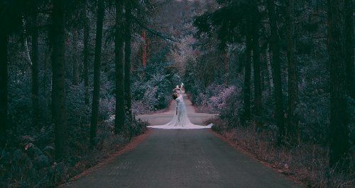 she dreams of paradise