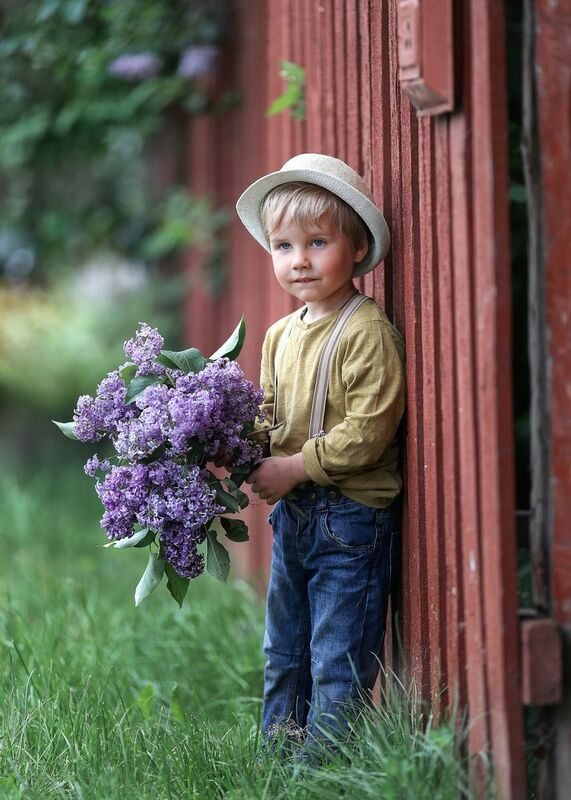 весна,сирень, праздник,малыш,кот Приходит время! фото превью