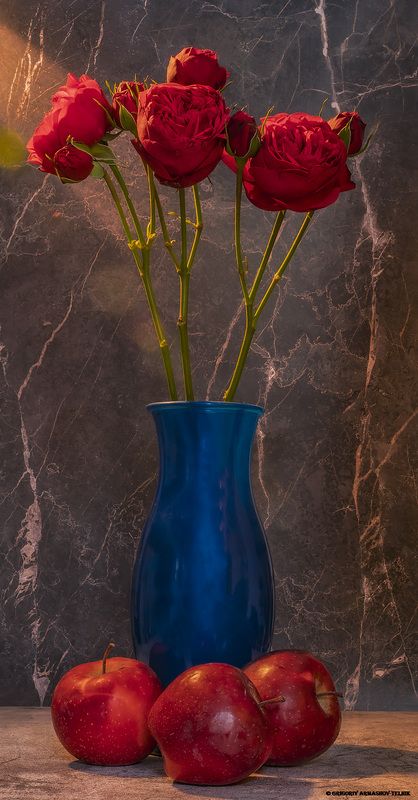 Розы с яблоками  фото превью