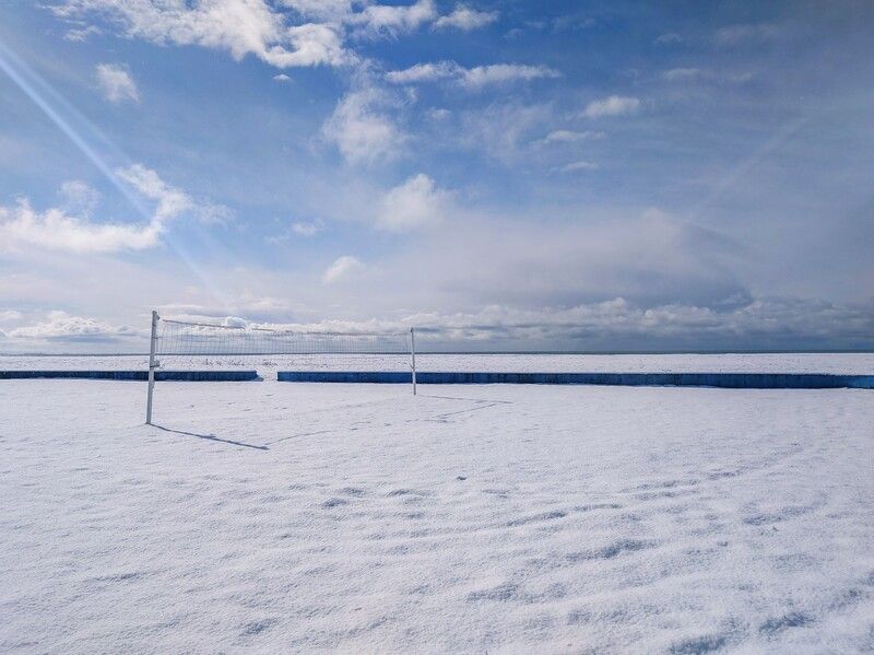 #sony, #xperia, #sonyxperia1iv, #xperia1iv, #landscape, #snow, #, winter, #mobilephotography, #, winter, #volleyball, #beach, #nature, #snowy Snowy volleyball фото превью