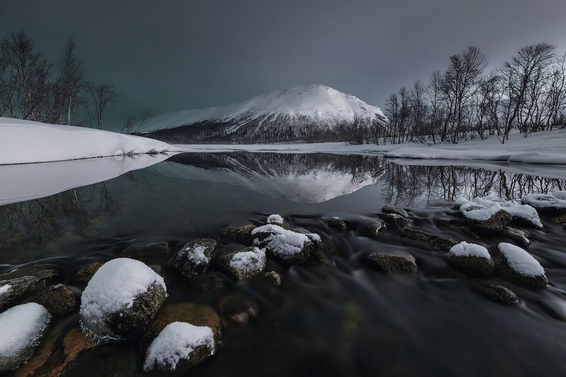 Хибины, Вудьявр Пасмурная ночь на Вудьявре фото превью