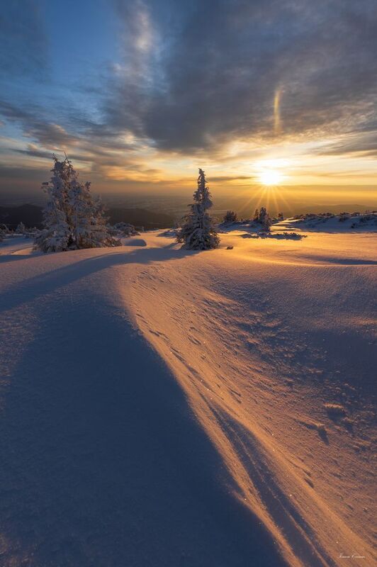 Frozen sunrise фото превью