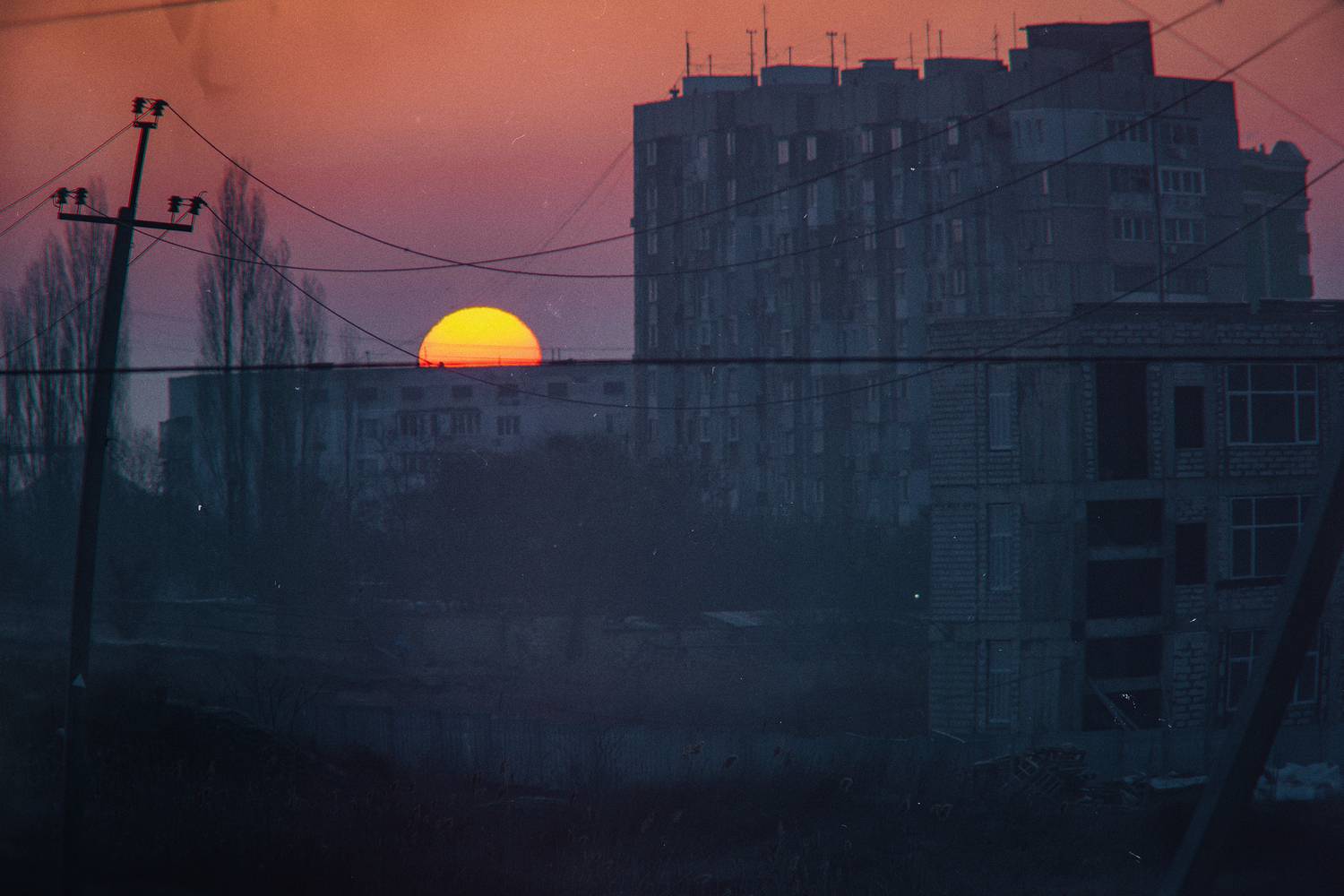 зима, крымская зима, рассвет, восход, начало, город, городское, красота, солнце, диск, восхождение, атмосферное, мануальное, винтажная оптика, таир-3фс, фотоснайпер, керчь, республика крым, россия, Щербак Анатолий