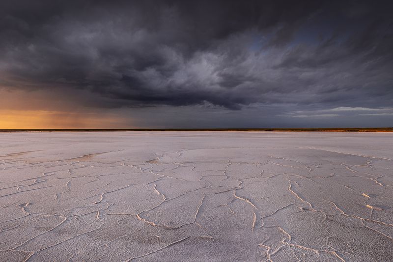 эльтон, волгоградская область, соленое озеро, пейзаж Граница стихий фото превью