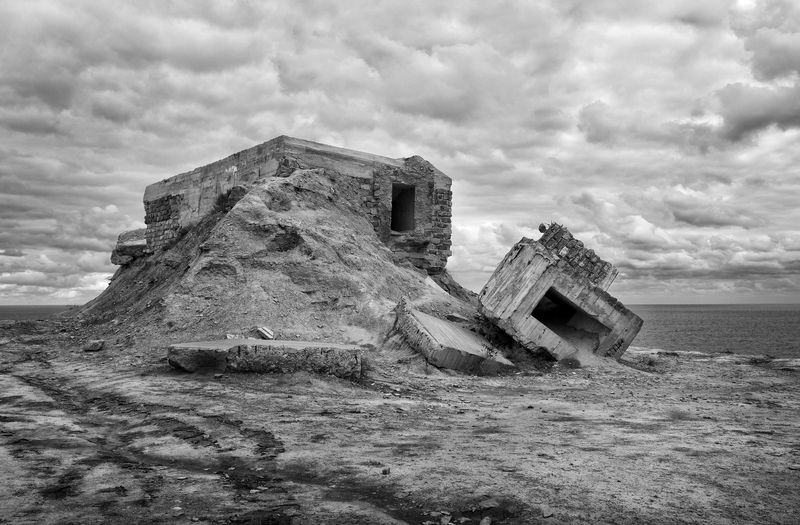 Будущее, развалины Ради лучшего будущего фото превью