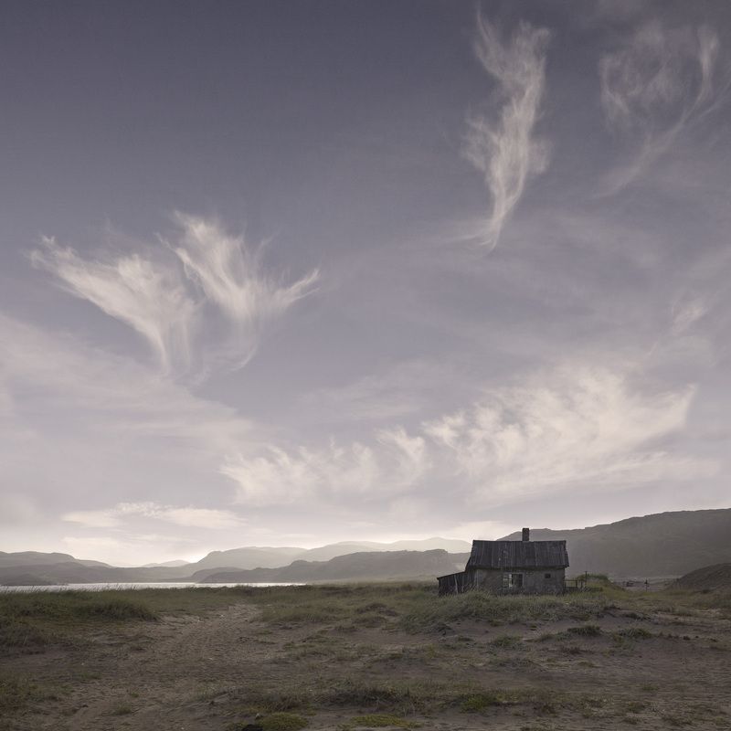 домик на берегу  фото превью