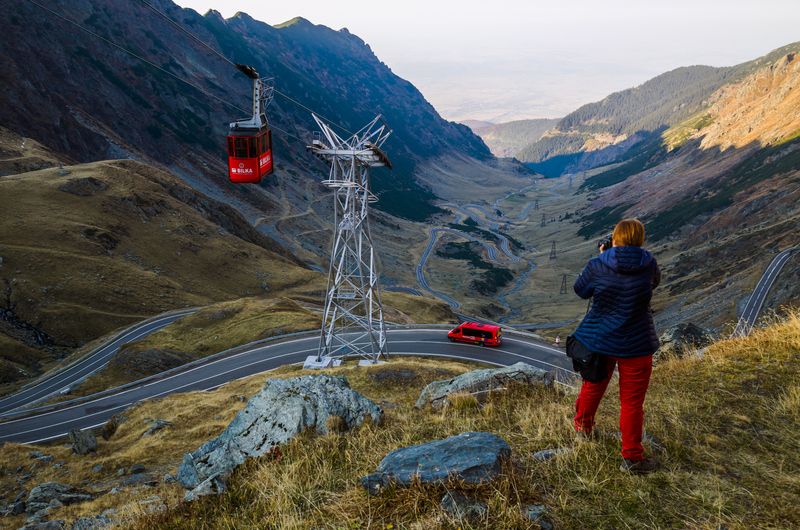 Малиновые штаны фото превью