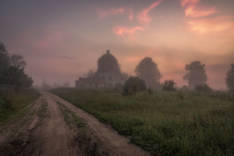 Пустынная дорога фото превью