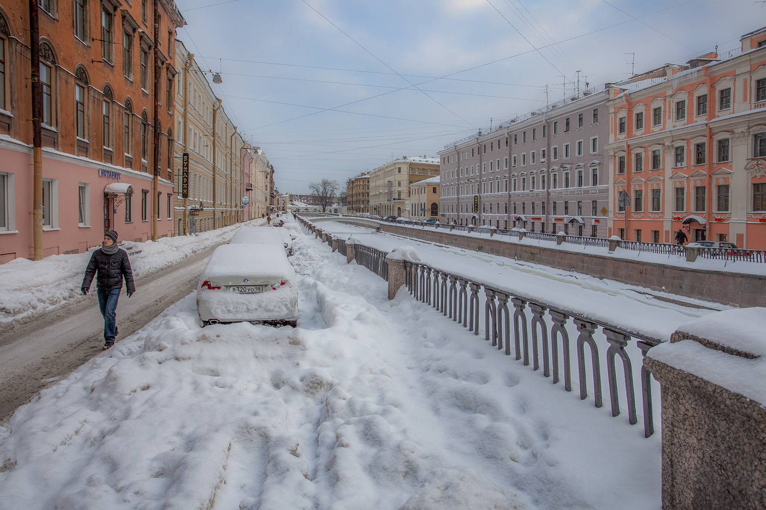 ,  александр михайлов