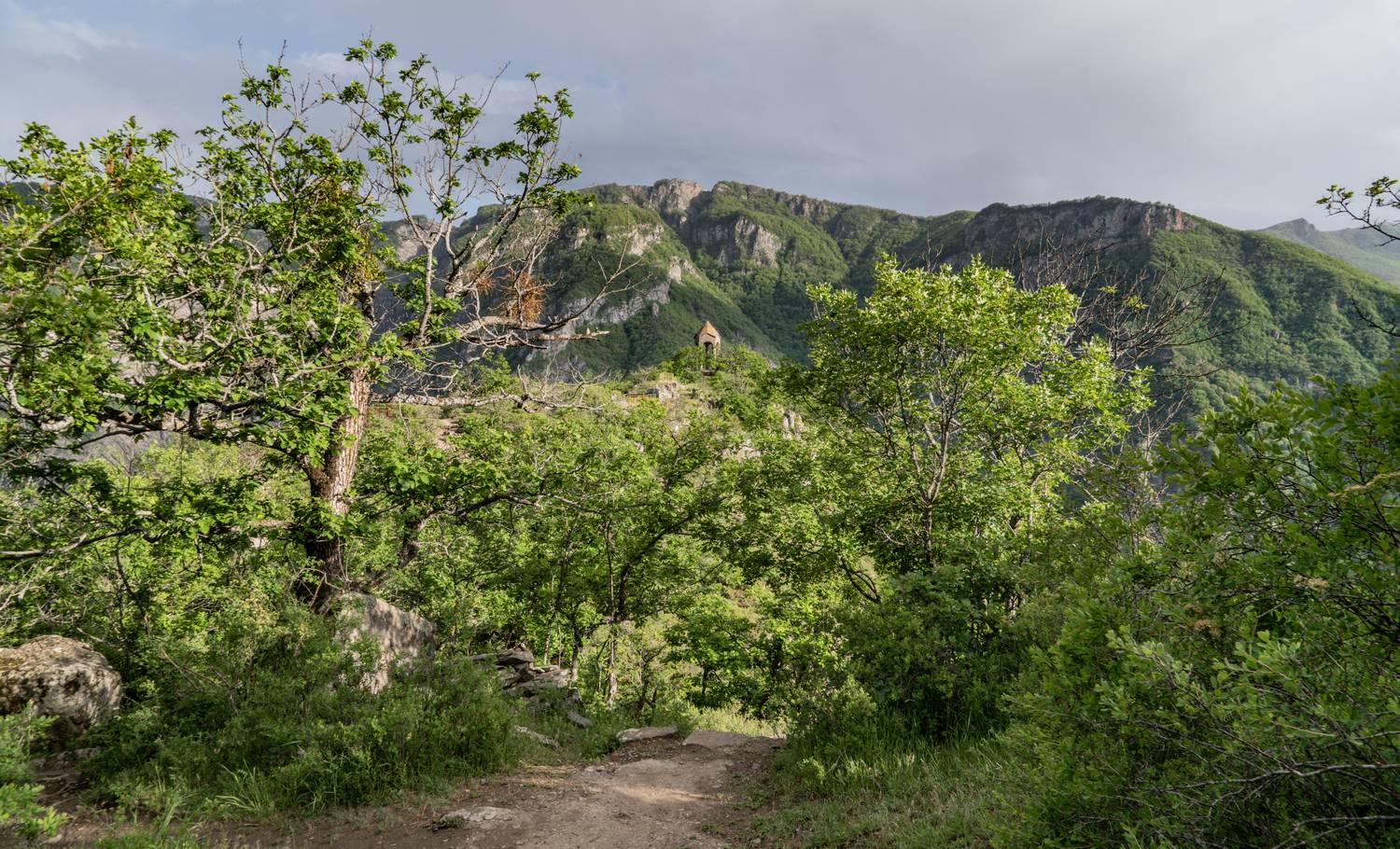 Армения, Сюникская область, ущелье реки Воротан, смотровая площадка Алидзор, Гаврилов Юрий