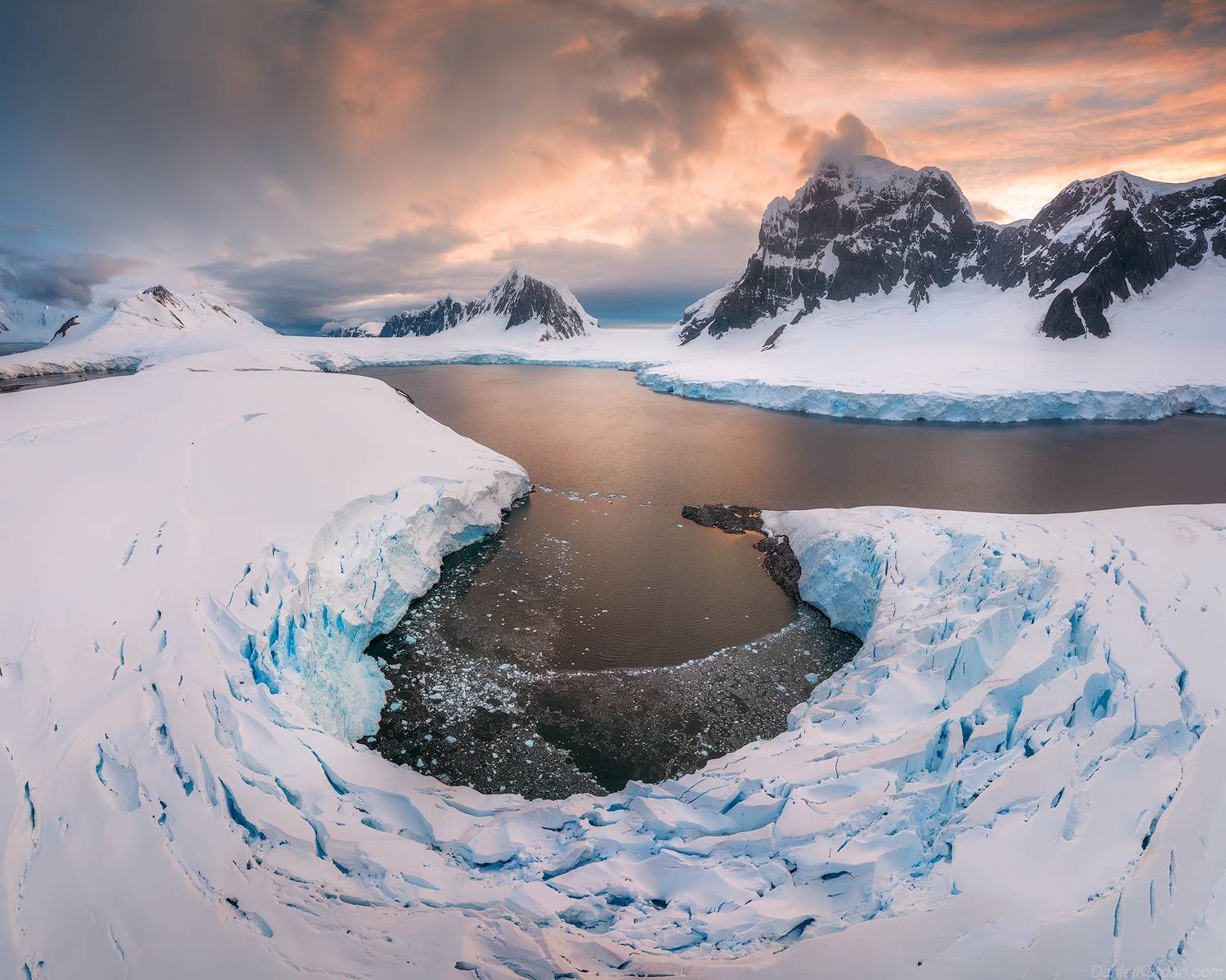 Antarctica, Даниил Коржонов