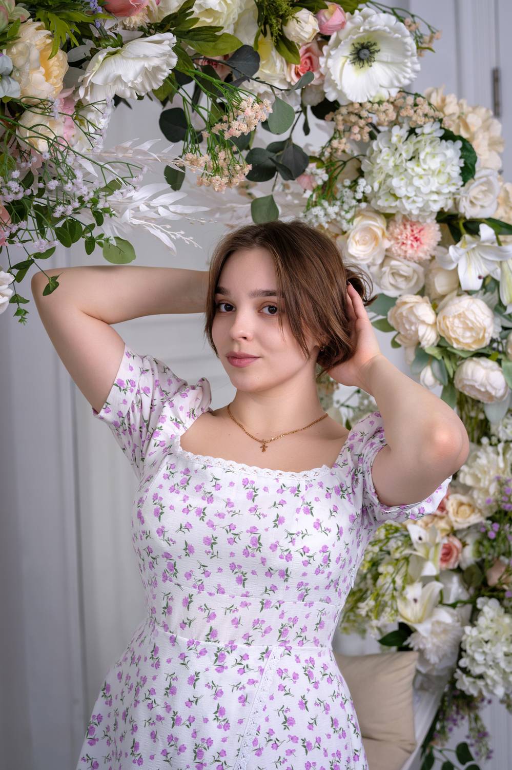 девушка в цветах, цветы, Наталья Максимова