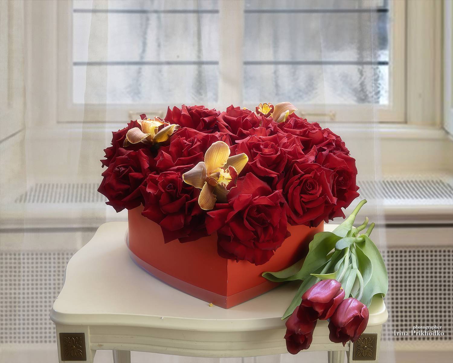 натюрморт, цветы, интерьер, Приходько Ирина