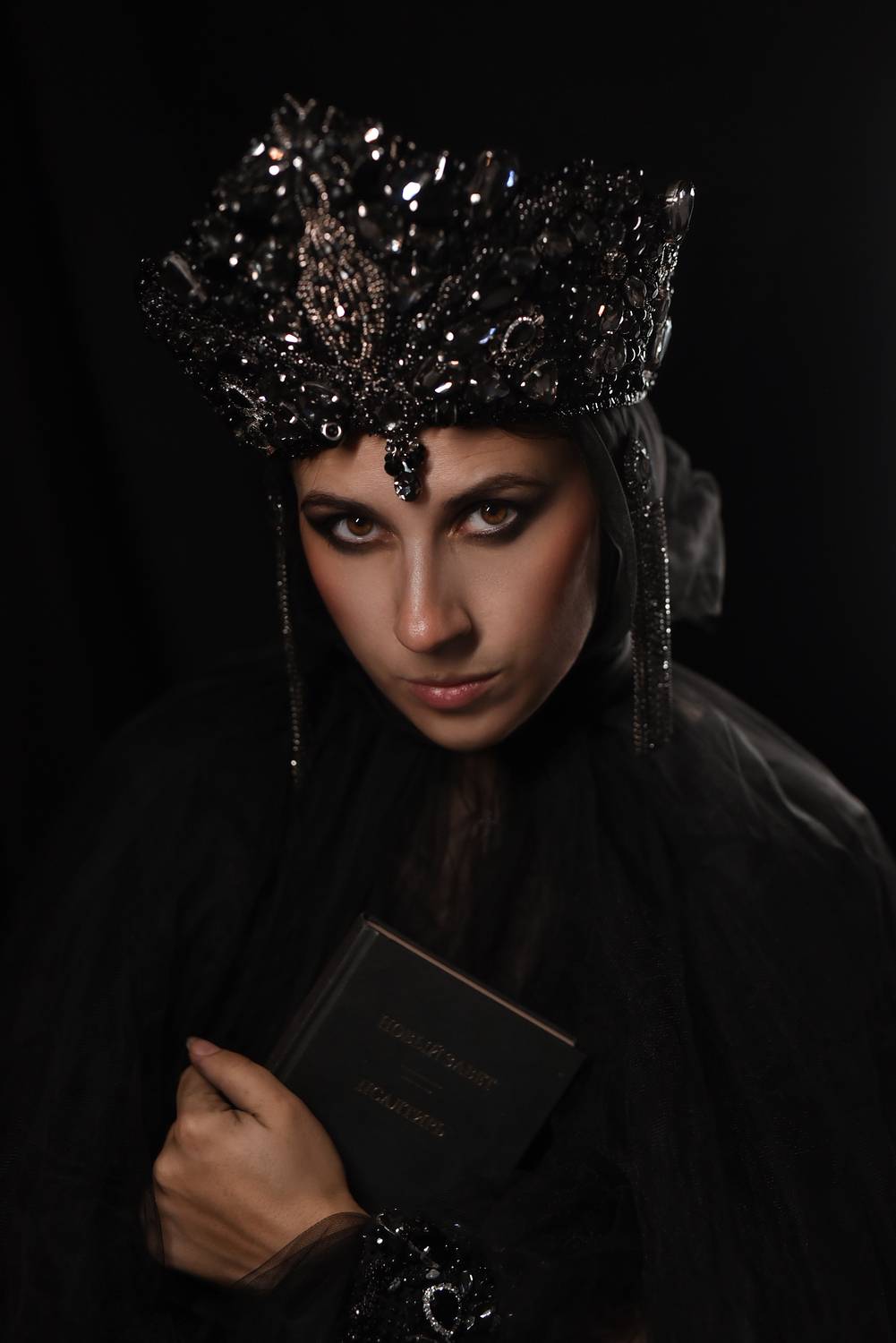 портрет , женский портрет, монохром, Студийное фото, Келлер Ольга