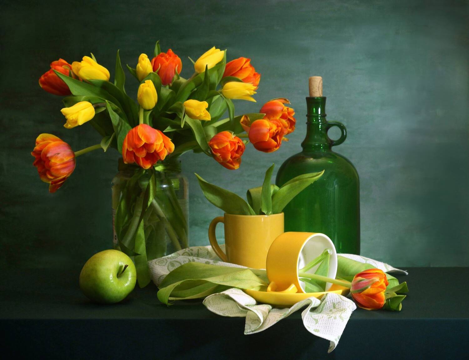 , Людмила Хрусталева*