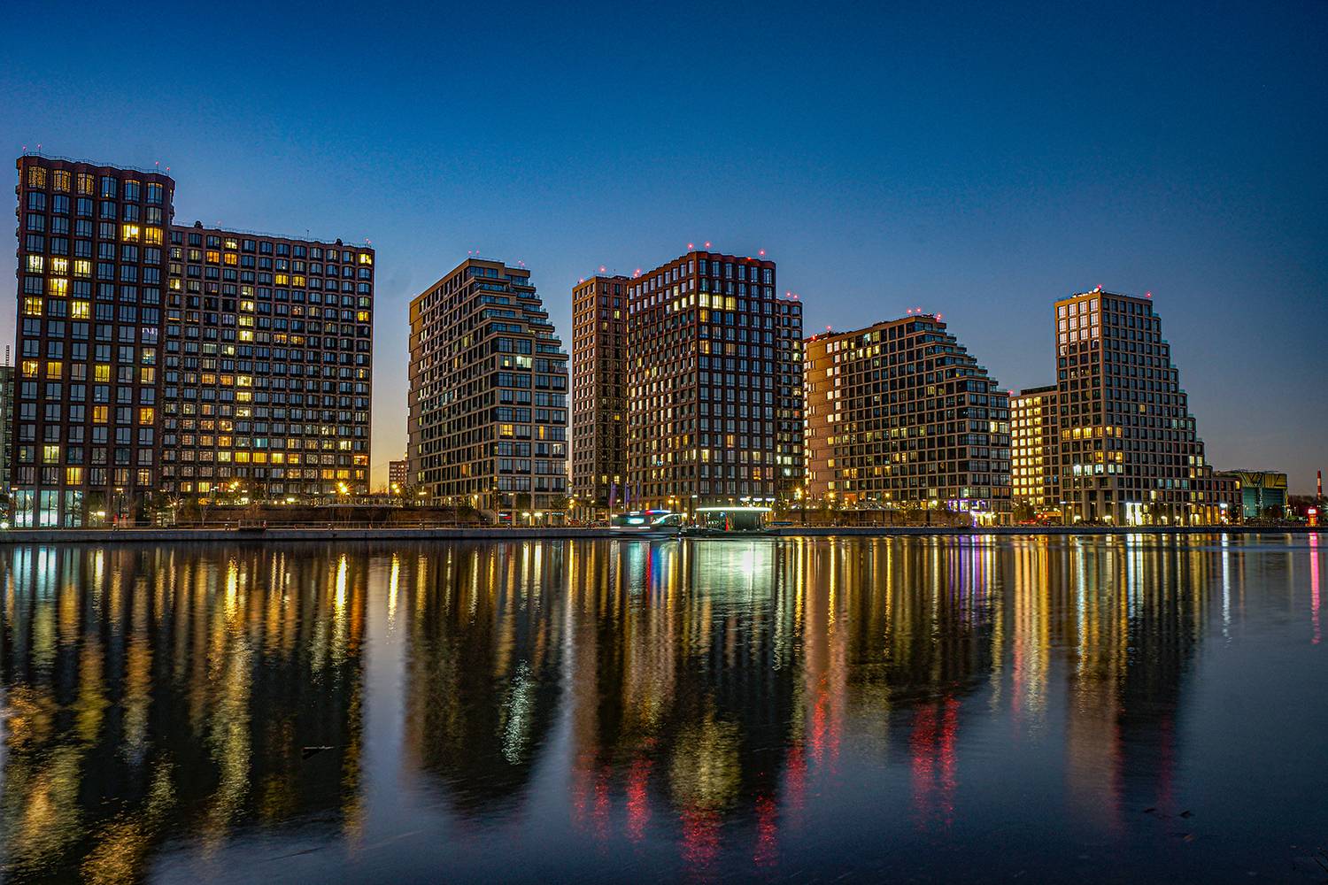 москва ночь отражения, Духанин Сергей