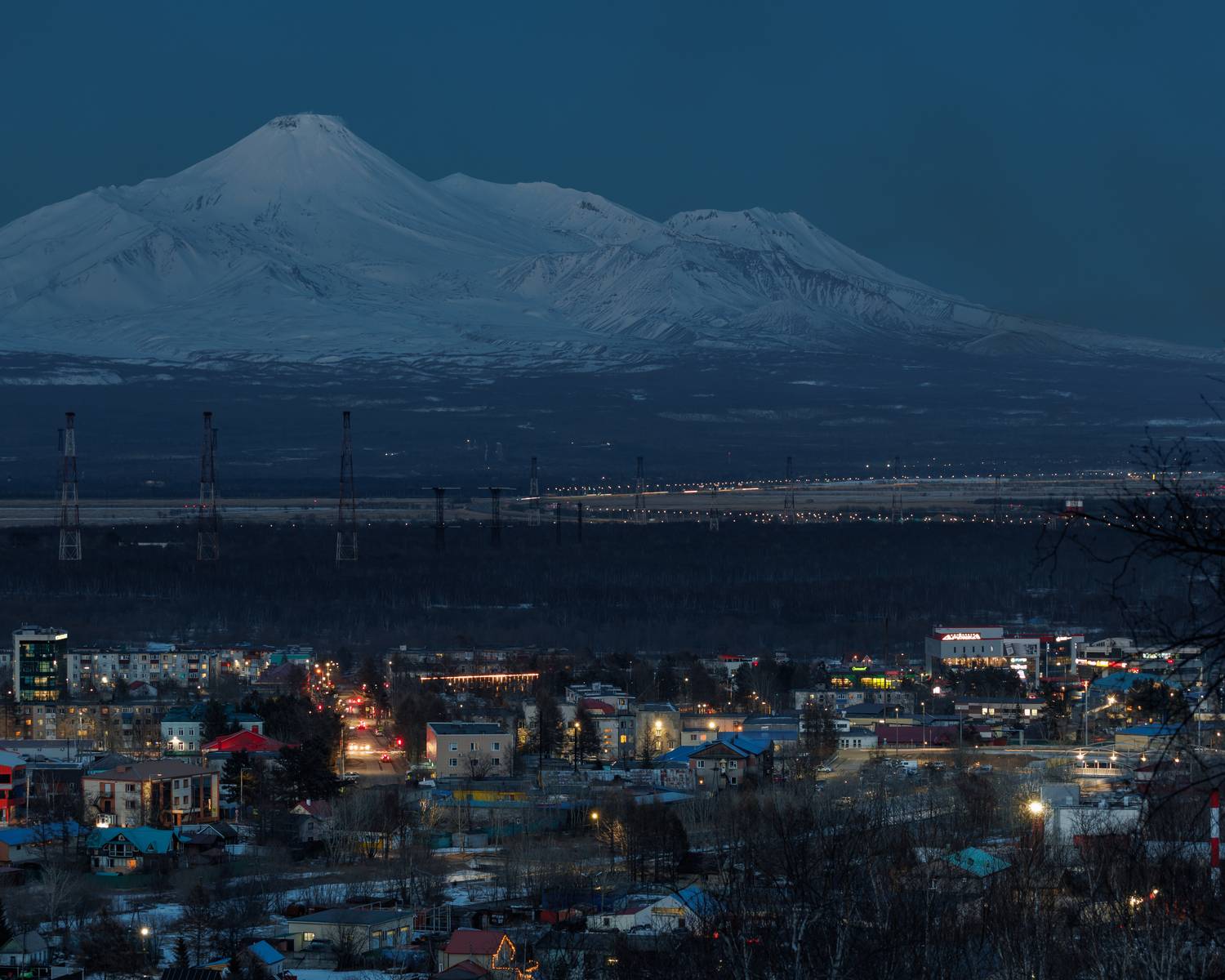 вечерний, город, камчатка, елизово, canon, синий час, огни, вулканы, Goiiiguk Vladimir