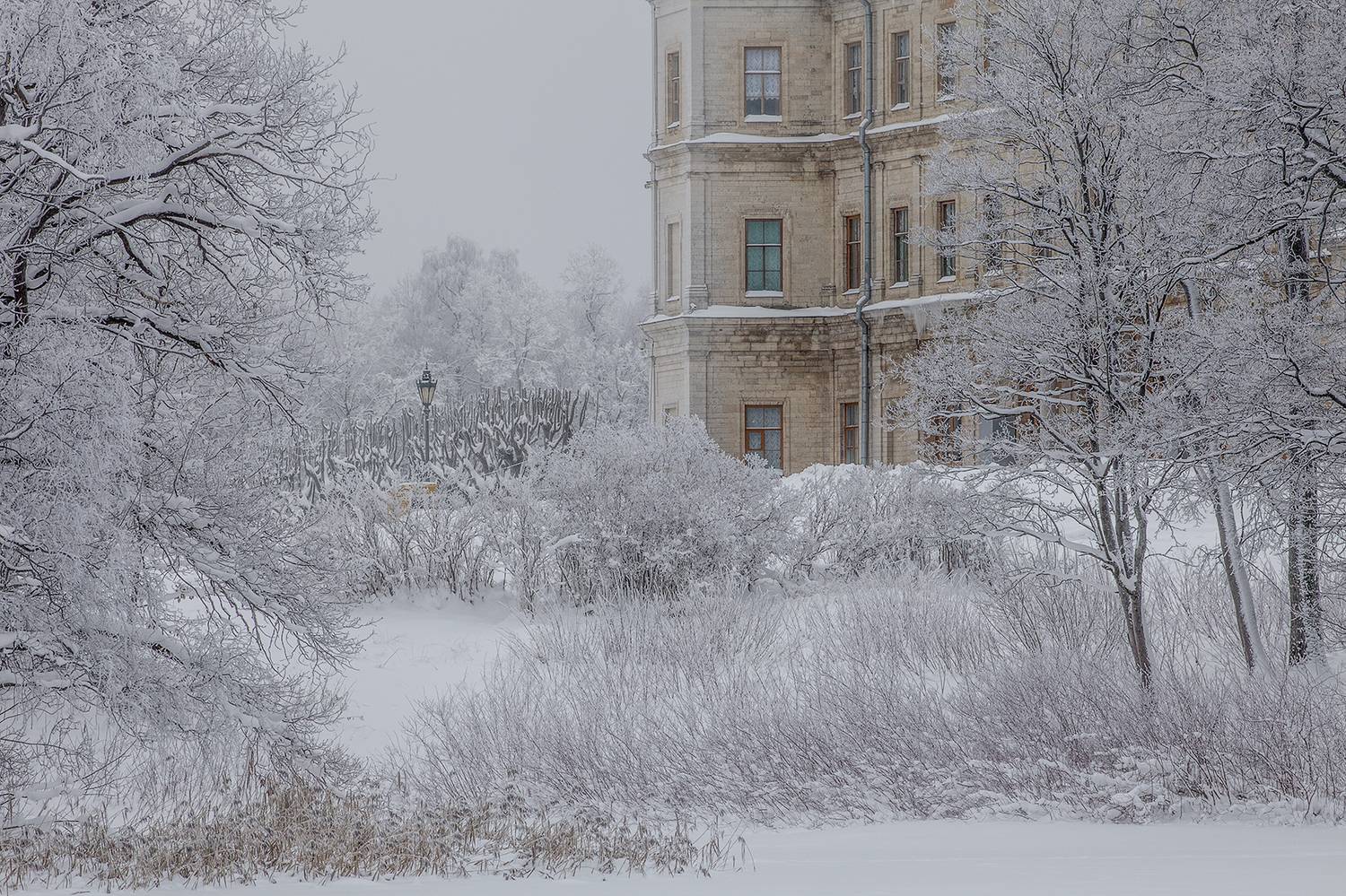,  александр михайлов