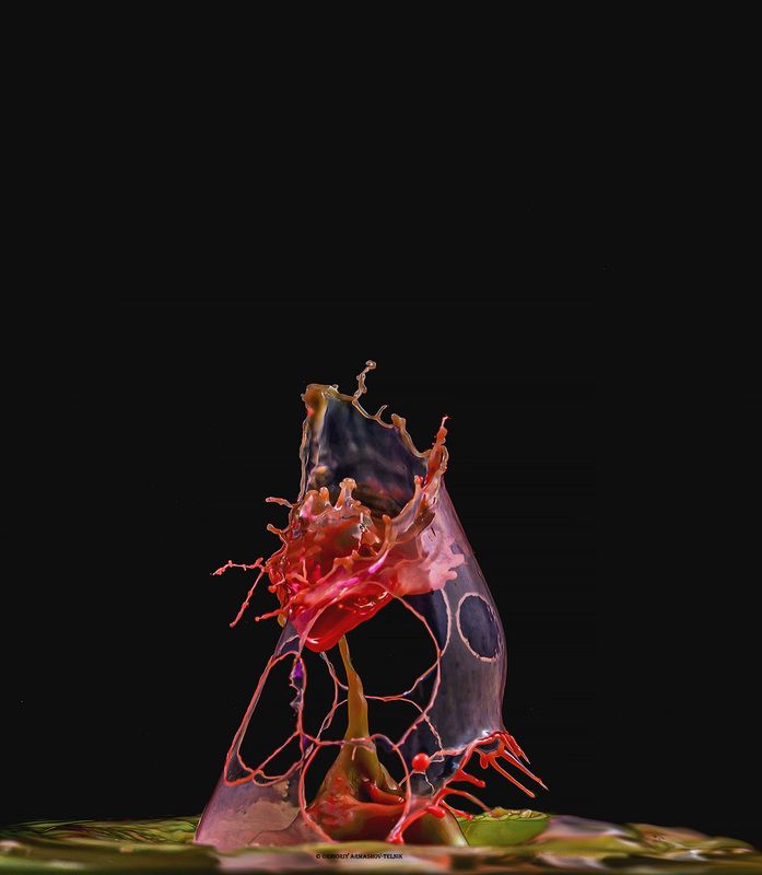 drops, macro, colors,liquid, milk, color_water,macro_photo,water Red фото превью