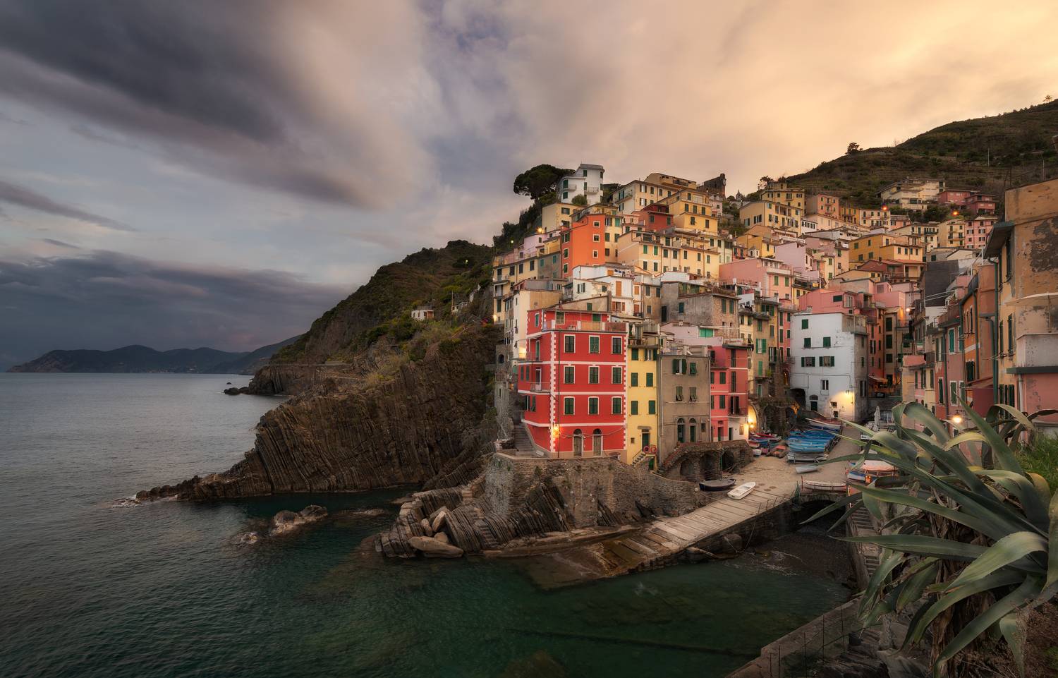 италия, риомаджоре, утро, вечер, город, городок, село, бухта, восход, закат, italy, italia, riomaggiore, cinque terre, morning, evening, sunrise, sunset, Эрнест Вахеди