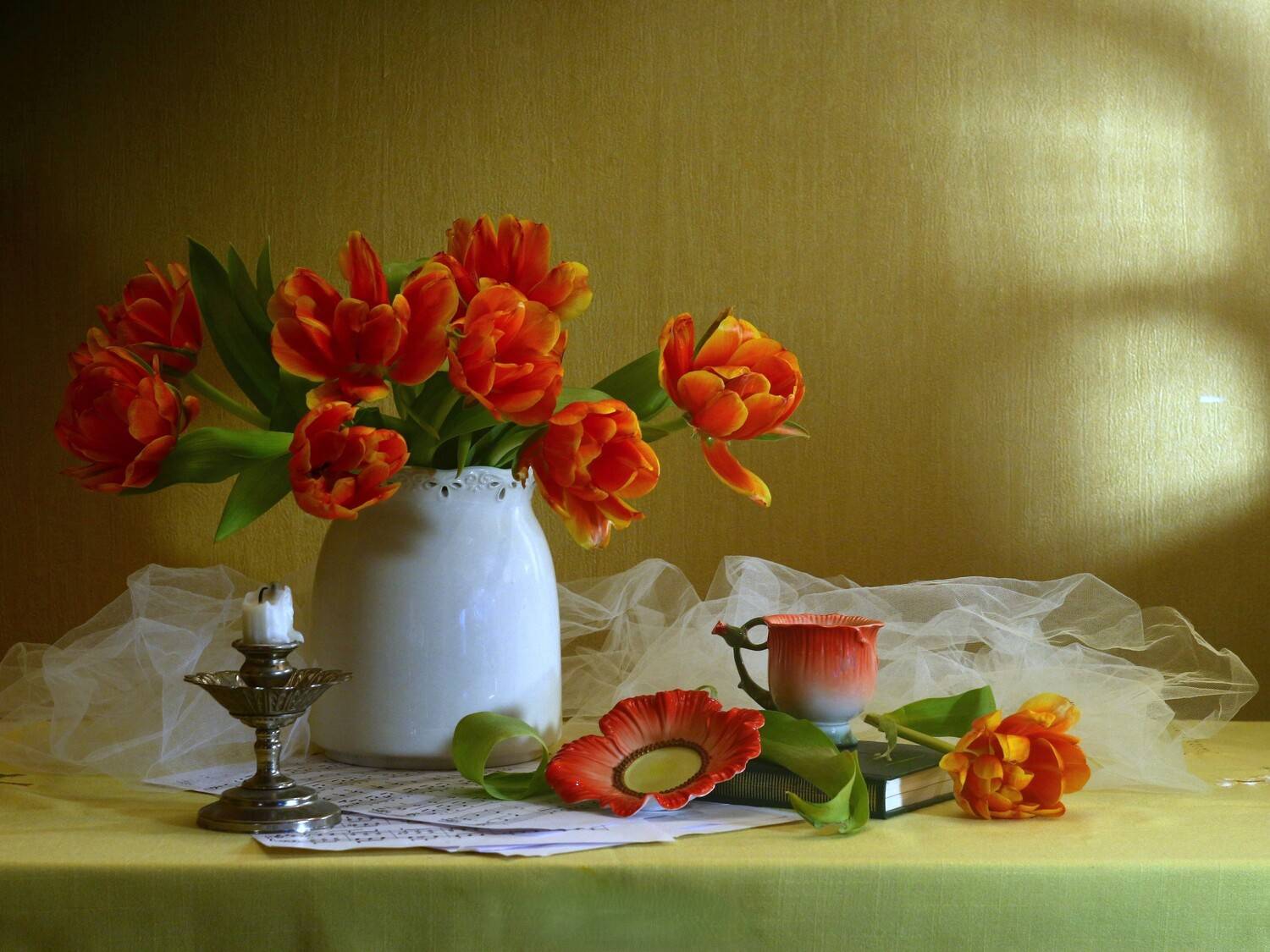 , Людмила Хрусталева*