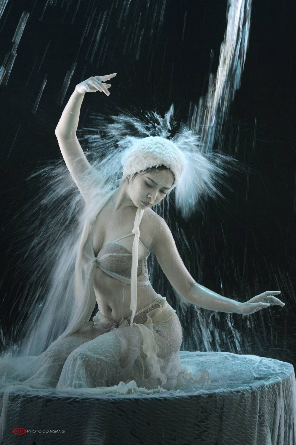 , L&ecirc; Hồng Tuấn