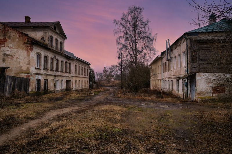 ростов великий, ярославская область, россия, весна, вечер, закат, старина, улица, церковь 200 лет спустя фото превью