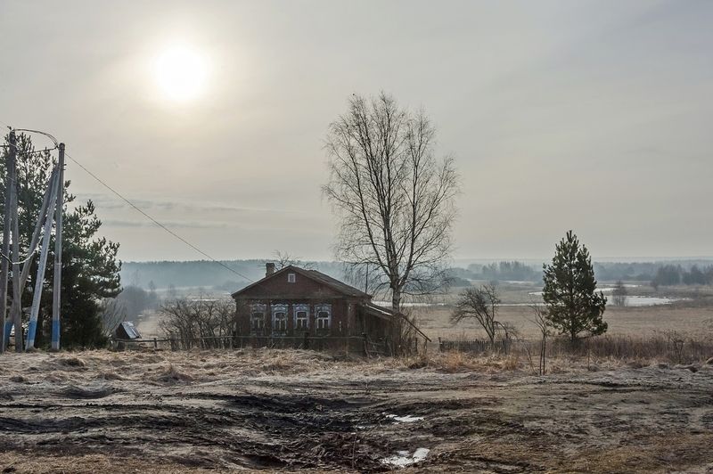 Дом на отшибе фото превью