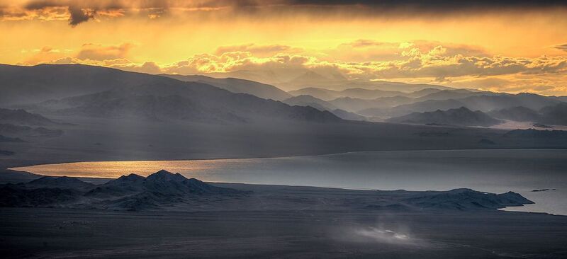 Пыль монгольского хайвэя... фото превью