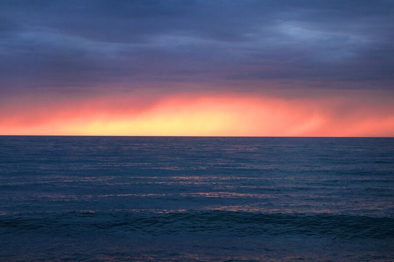 Иссык-куль на закате фото превью