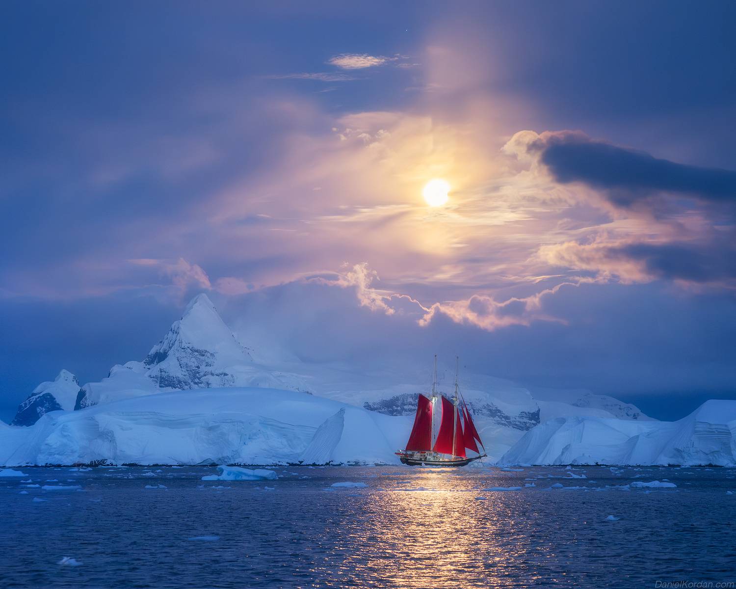 Antarctica, Даниил Коржонов