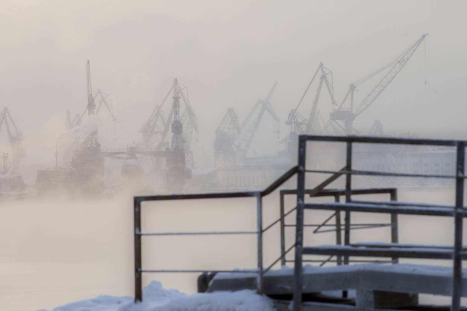 ,  александр михайлов