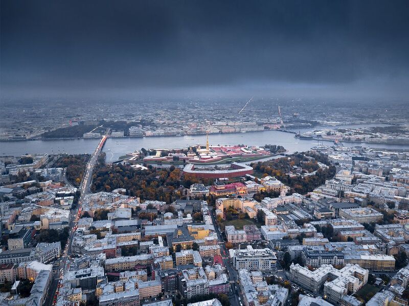 Admiralteysky district in St. Petersburg from above фото превью