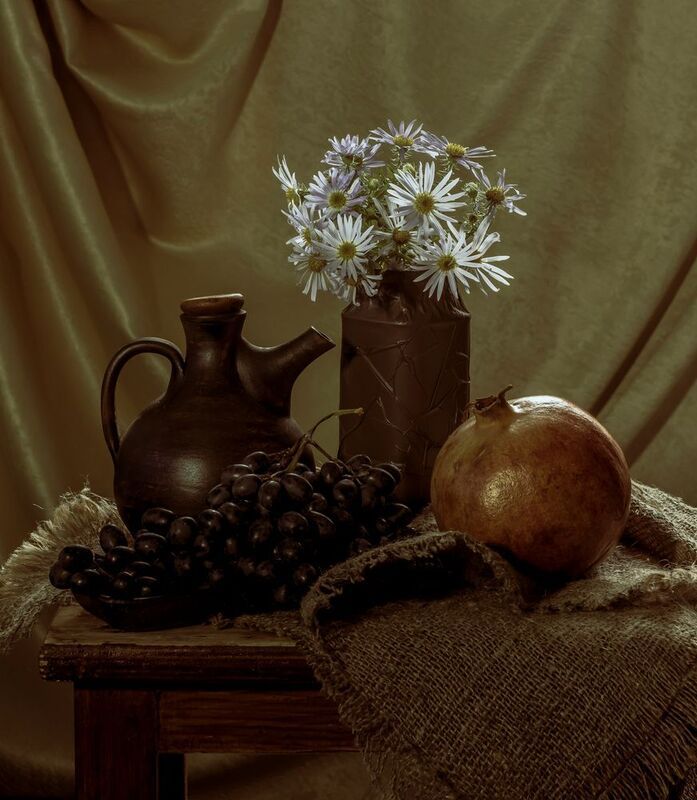 фрукты, гранат, кувшин, ромашки Виноград с гранатом. фото превью