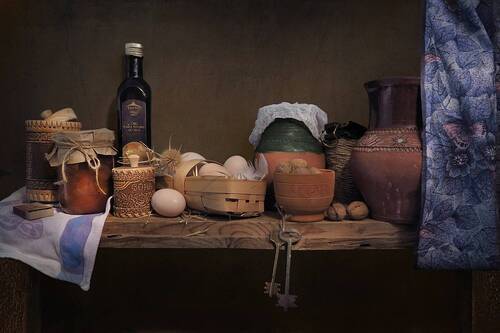 На полочке в подвале