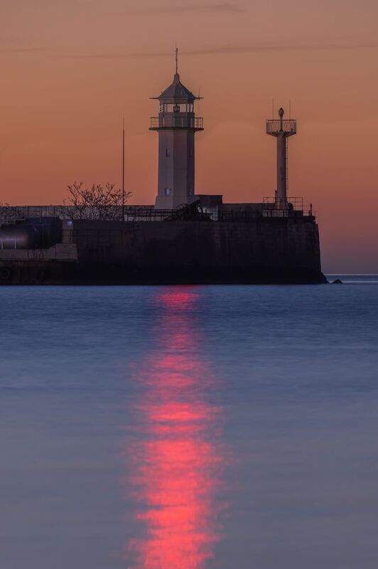 маяк, ялта, рассвет Ялтинский маяк фото превью