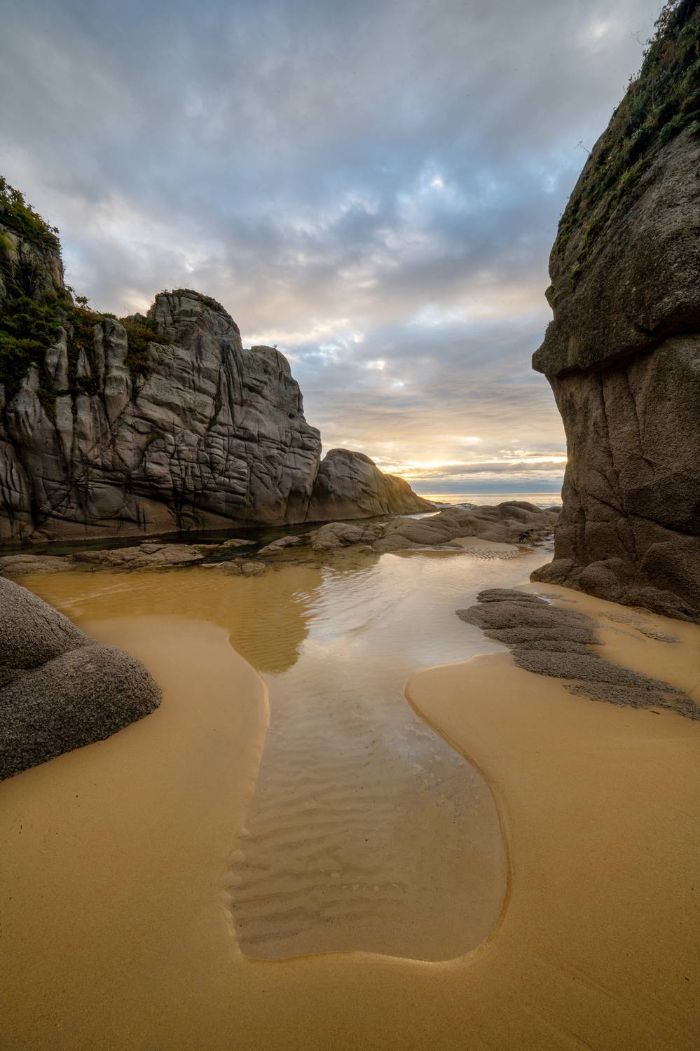 Россия, Приморский край, Лазовский заповедник, бухта Тачингоуза, рассвет, , Гаврилов Юрий