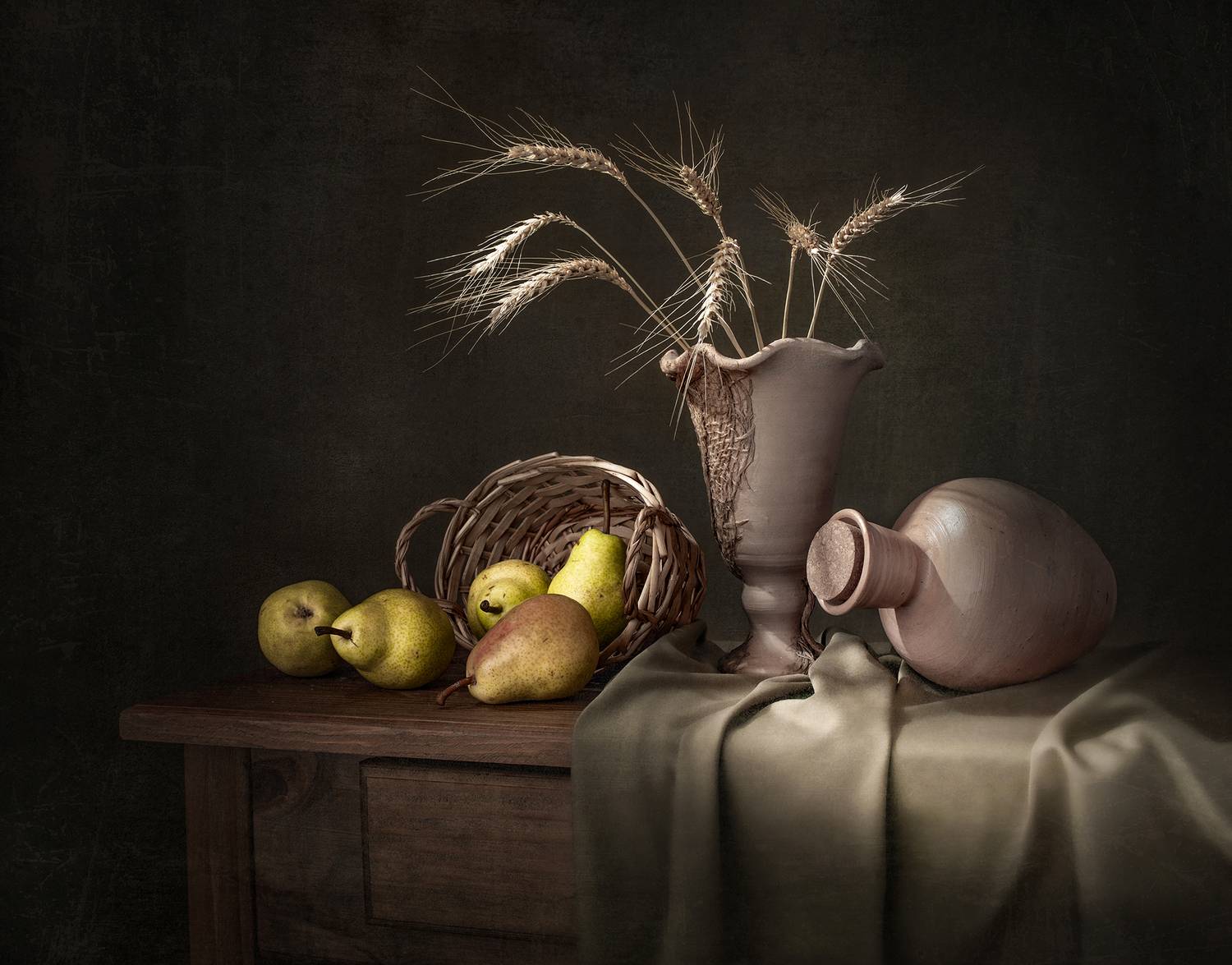 still life, light, shadow, fruits, pears, Maria Margareth Perfoncio