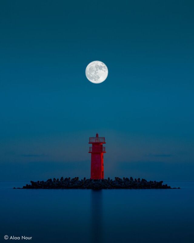 The Red Lighthouse II фото превью